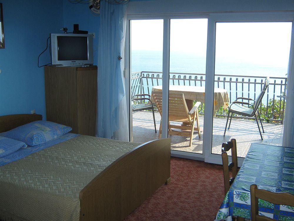 Super Horizont -Free Parking And Jaccuzzi Hotel Stobreč Exterior foto