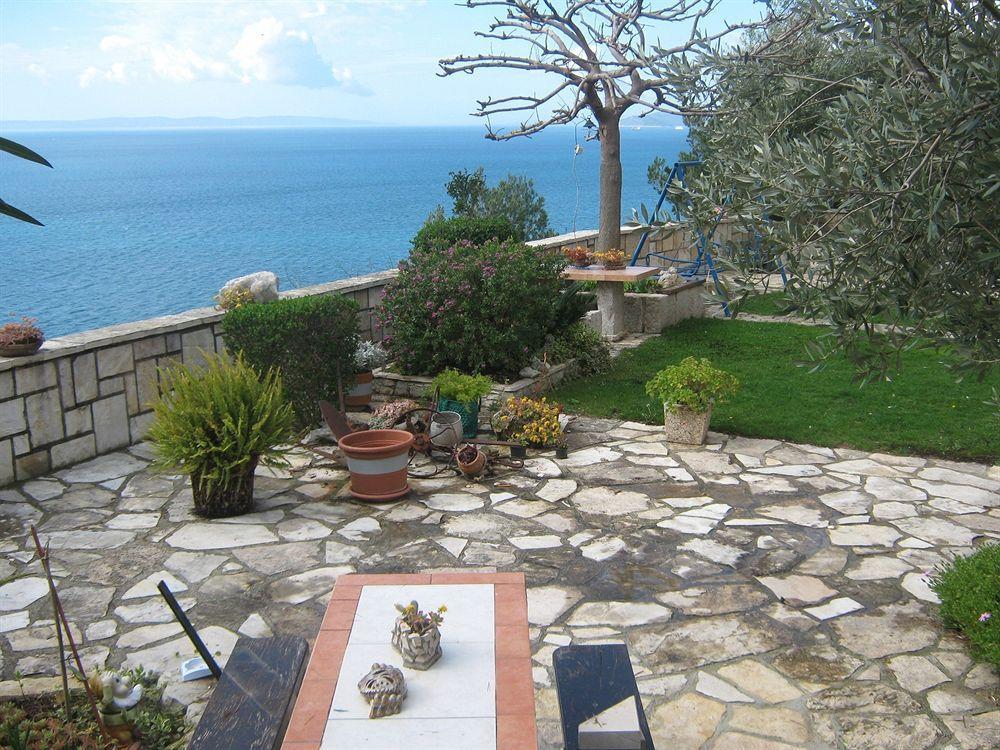 Super Horizont -Free Parking And Jaccuzzi Hotel Stobreč Exterior foto