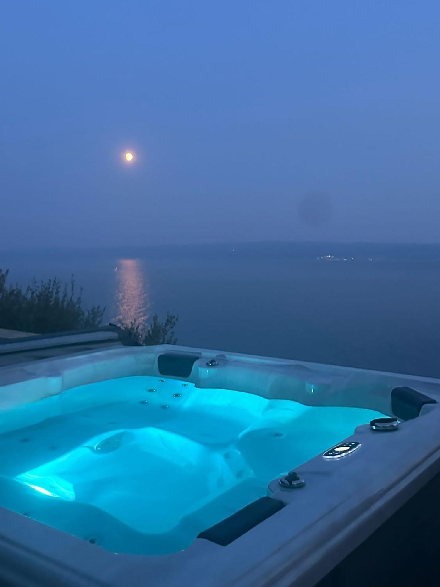 Super Horizont -Free Parking And Jaccuzzi Hotel Stobreč Exterior foto